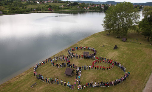 Milenijska fotografija ogulinskih blizanaca