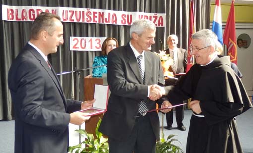 Priznanje fra Marijanu Jelušiću