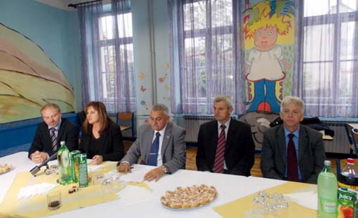 Dječjem vrtiću i Osnovnoj školi I. B. Mažuranić novo pročelje