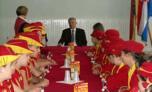 Mažoretkinje i kuglačice kod gradonačelnika