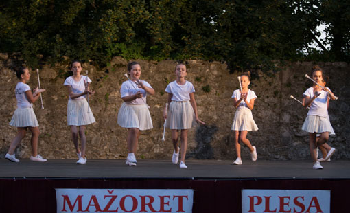 Održana Večer mažoret plesa 2016.