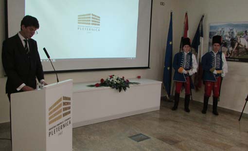 Čelnici Grada Ogulina na Međunarodnom simpoziju i otvaranju izložbe o generalu Marku Slivariću pl. Heldenburški