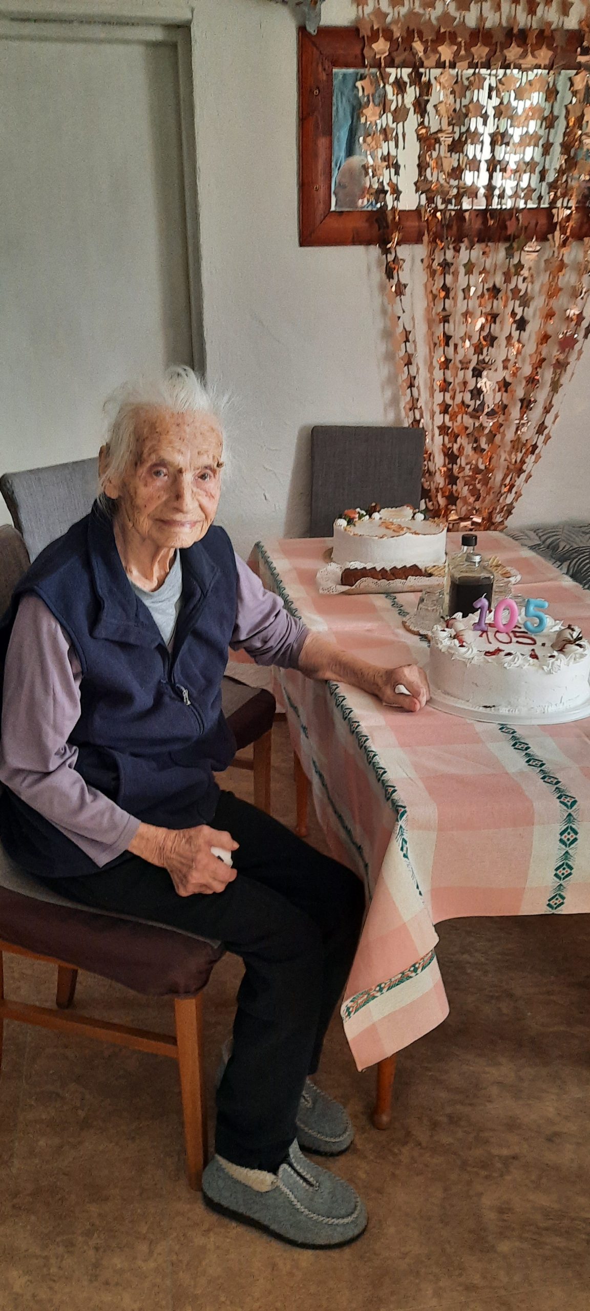 Čestitke gradonačelnika za 105. rođendan bake Smiljane